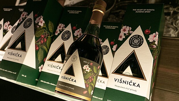 Ocenn likr Vinika z rodinnho lihovar v eov.