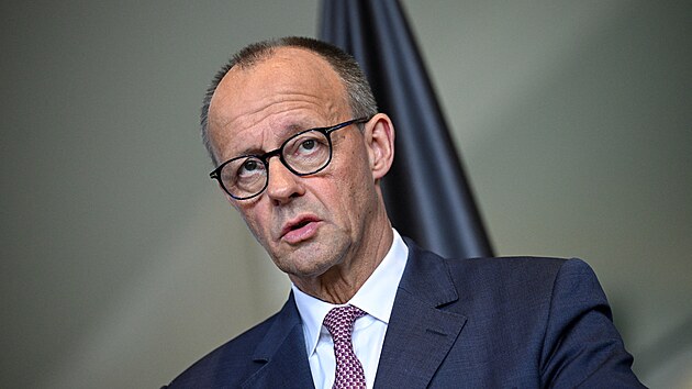 N�mecký kanclé� Friedrich Merz jednal s ukrajinským prezidentem Volodymyrem...