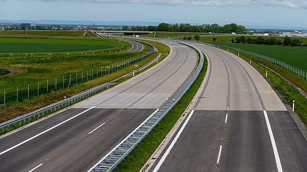 Dálnice D49 u Hole�ova (kv�ten 2025)