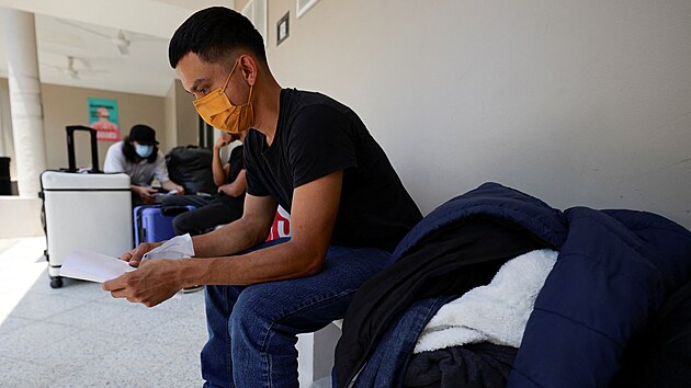 Migranti z Hondurasu se v rmci takzvan dobrovoln deportace vrac z USA zptky do sv domoviny. (19. kvtna 2025)