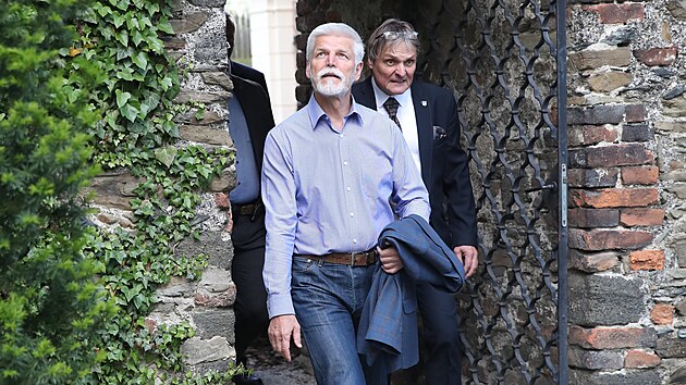 Prezident Petr Pavel na prohldce centra Bruntlu na konci dvoudenn nvtvy Moravskoslezskho kraje. (27. kvtna 2025)