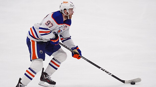 Connor McDavid rozjd akci.