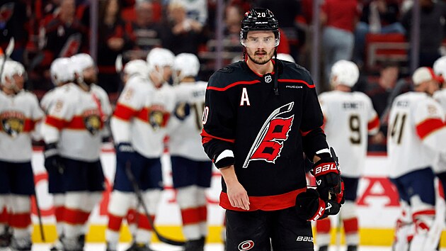 Zklamaný Sebastian Aho.