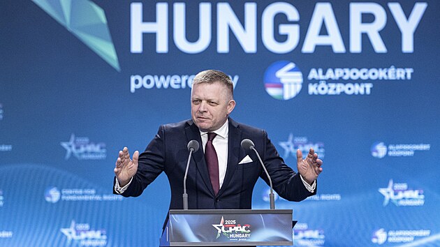 Slovenský premiér Robert Fico na konferenci CPAC v Budapešti (29. května 2025)