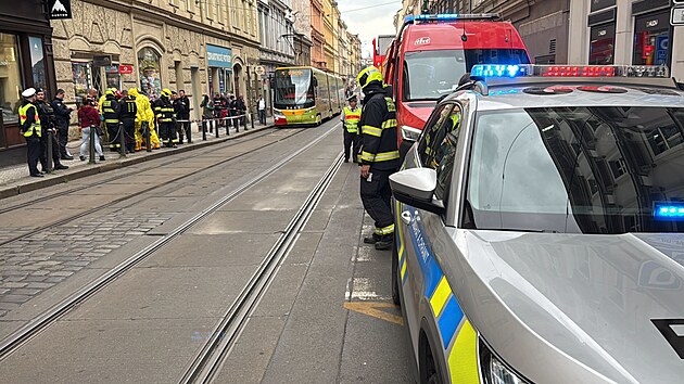 Zsah hasisk speciln jednotky v Praze na Andlu kvli neznm ltce. (20. kvtna 2025)