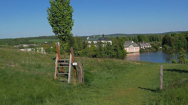 Ohrady pro berany, kte v minulch letech spsali pes lto svahy Zelen hory, zej przdnotou. Letos to tak zstane.