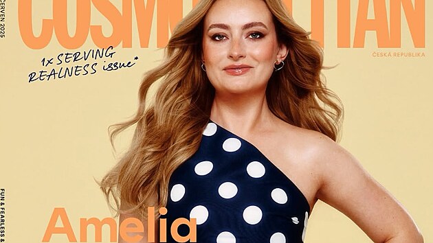 Amelia Dimoldenbergov na titulce ervnovho vydn magaznu Cosmopolitan (2025)