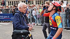 Mathias Vacek za cílem 13. etapy Gira.