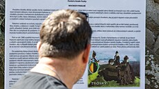 Píznivci hry pomocí QR kódu porovnají konkrétní místo s herní fikcí.