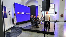 Tisková konference vedení fotbalist SK Líe ke zmn názvu na Artis Brno....