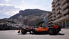 Lando Norris z McLarenu v kvalifikaci na Velkou cenu Monaka.