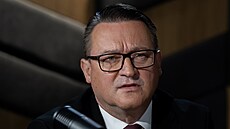 Hostem po�adu Rozst�el je Lubor Koudelka, vrchní �editel sekce vyzbrojování a...