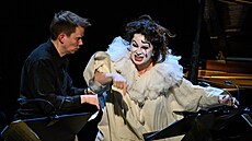 Patricia Kopatchinskaja pi provedení Schönbergova díla Pierrot lunaire v...