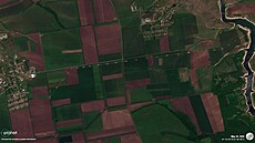 Rusko podle Greenpeace staví elektrické vedení k elektrárn� v Záporo�í. (11....