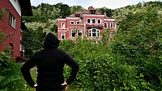 Opu�t�ná Wölfelova vila ve Va�ov� v Ústí nad Labem. �astý cíl takzvaných...