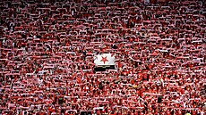 Slávisti�tí fanou�ci p�ed posledním zápasem sezony