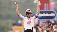 Kasper Asgreen vítzí ve 14. etap Gira.