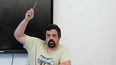 Zastupitelstvo praských eporyjí jednalo o návrhu opozice na odvolání starosty...