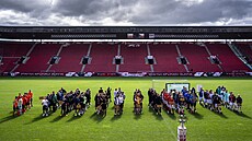 Na ploe Edenu jsou pipravené týmy k fotbalovému turnaji partner SK Slavia...
