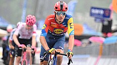 Mathias Vacek na trati sedmnácté etapy cyklistického Gira.