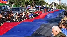Píznivci separatistické Doncké lidové republiky a Ruska slaví ti roky od...