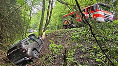 Nehoda vozu Dacia v katastru obce Bílá na Frýdecko-Místecku. Navzdory tkým...