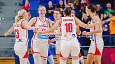 eské basketbalistky se bhem turnaje FIBA Womens EuroBasket v Brn stetnou s...