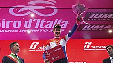 Daan Hoole se raduje z vítzství v 10. etap Gira.
