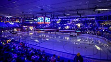 Diváky bavila i svtelná show.