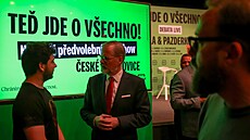 Premiér Petr Fiala ve stedu dorazil  na dalí zastávku v rámci pedvolebního...