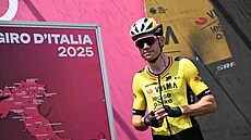 U� ZASE ROZDÁVÁ ÚSM�VY. Wout van Aert na italském Giru.
