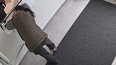 Pokusy o probuzení devtatyicetileté eny byly marné, stráníci ji proto...