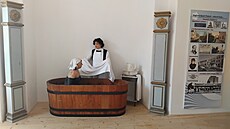 Turisté si mohou prohlédnout napíklad vystavené církevní památky jako kopie...