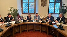 D�íve avizované �ty�i pobo�ky Ú�adu práce do konce roku nezav�ou