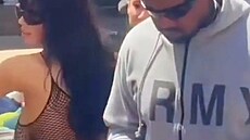 Bianca Censori a Kanye West na trzích na Mallorce. (kv�ten 2025)