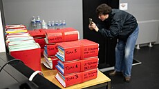 Bývalý chirurg Joël Le Scouarnec zneuil tém 300 peván nezletilých...