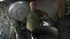 Záporoská oblast. Jak se vaí na front. Kuchyn 102. brigády teritoriální...