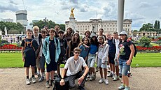 Oblíbenou destinací letních jazykových pobyt� od Student Agency je Bloxham, kde...