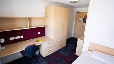 Ubytování je zaji�t�no v pe�liv� vybraných rezidencích, které student�m...