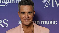 Robbie Williams na Ivor Novello Awards v Londýn� (22. kv�tna 2025)