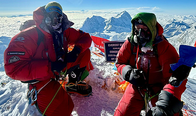 Slánští lezci o cestě na Everest. Ke Koruně planety jim zbývá už jen poslední vrchol