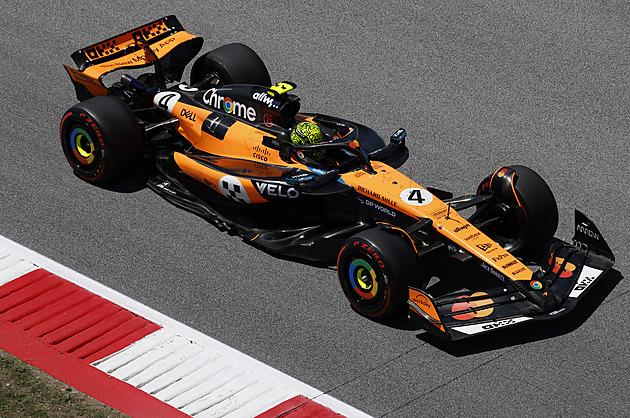 McLareny nezpomalily, Norris a Piastri měli ve Španělsku nejrychlejší tréninky