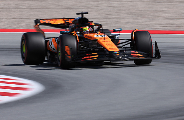 V Barceloně vyrazí z první řady Piastri a Norris. Verstappen je třetí vzadu