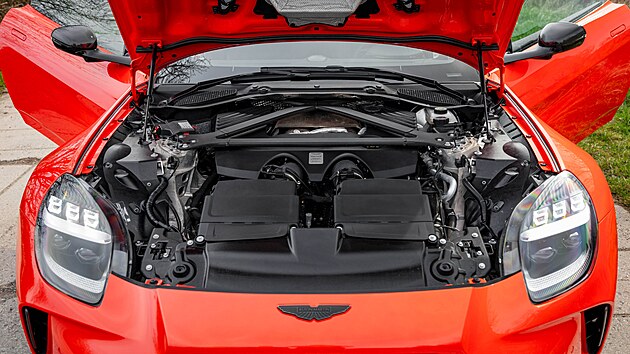 Aston Martin Vantage