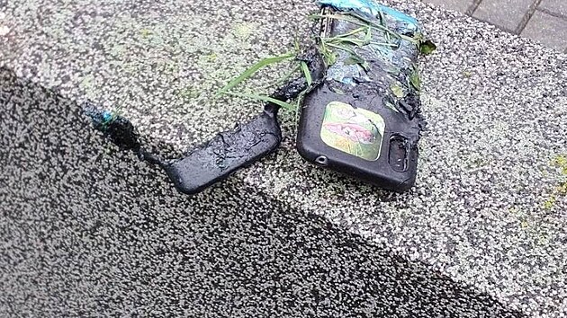 Na kole v Hlinsku zaal bhem vyuovn hoet mobiln telefon. (30. kvtna 2025)