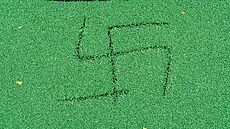 Neznámý vandal poni�il je�t� neotev�ené workoutové h�i�t� v Novém Boru. (29....