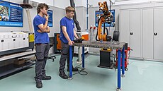 Nové robotické centrum a dalí vybavení za 26 milion korun má Stední...