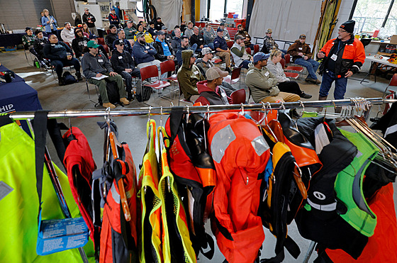 Rybái na kolení poádaném organizací Fishing Partnership Support Services...