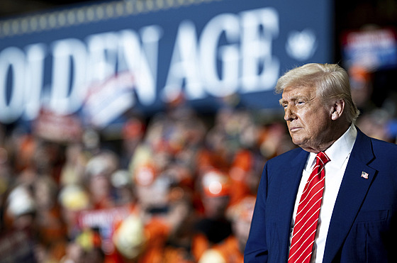 Donald Trump (30. kvtna 2025)