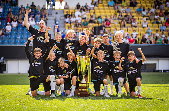 Finále McDonalds Cupu se konalo na stadionu v Teplících.